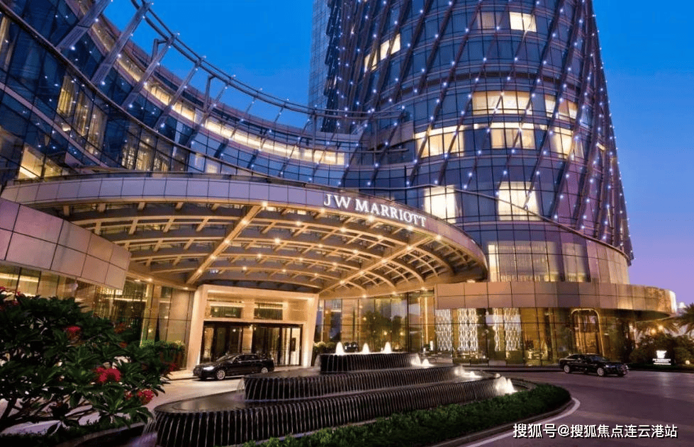 君豪ONE53钱江新城顶豪测评|近江锦苑南侧,富春路与五星路交汇,B&B Italia家具与全屋净水系统的品质拆解