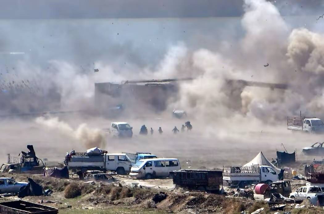 又有一艘航母要卖?俄罗斯库舰开价3500亿,网友:是津巴布韦币吗?