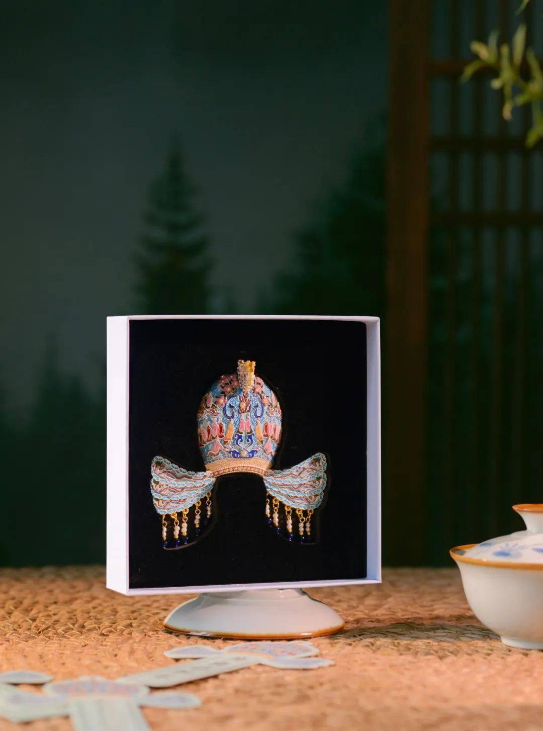 御典华章，冠冕天成，千年礼序，一眼惊鸿