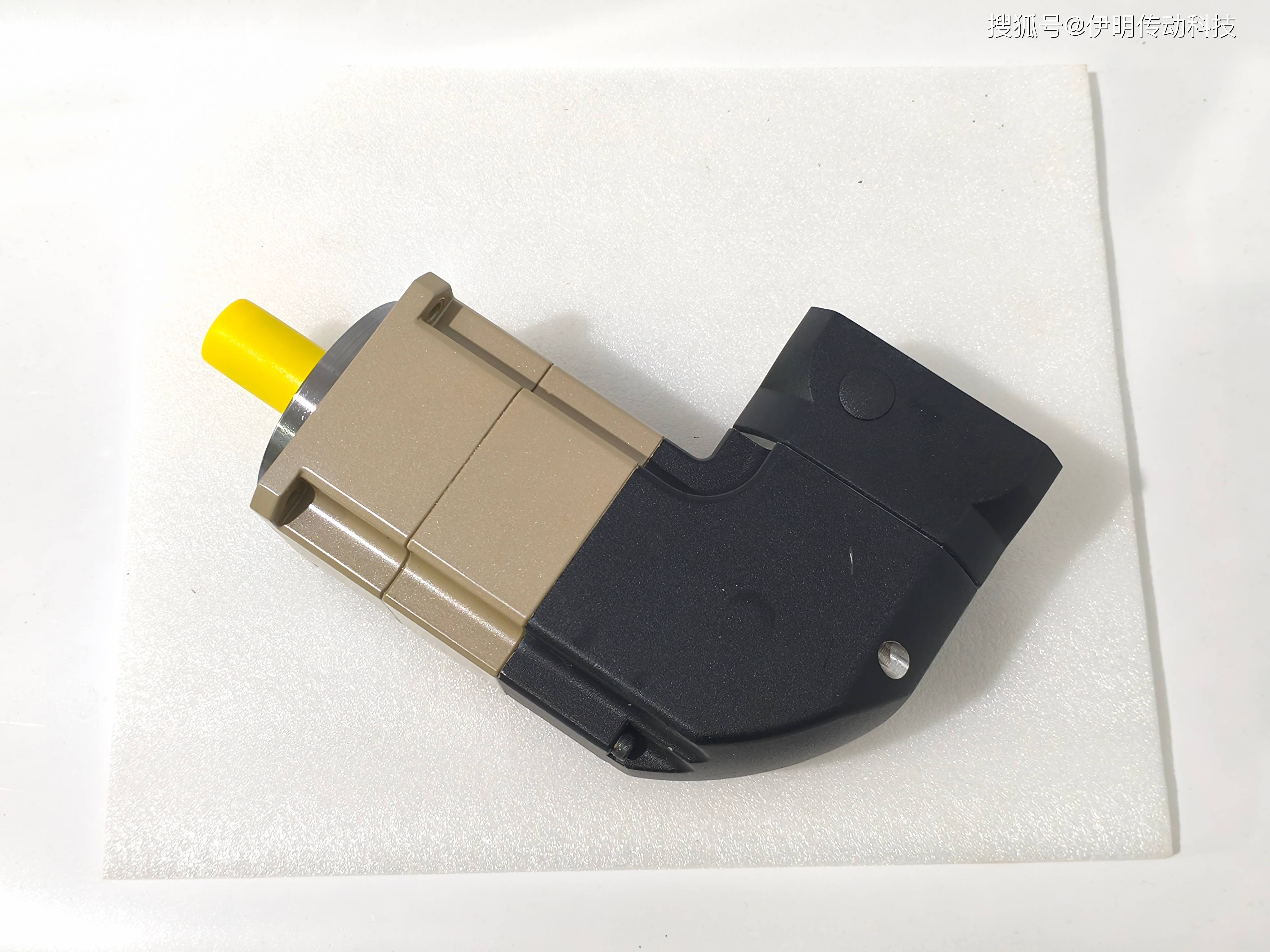 伊明牌PVFN120-L1-5-P1 MF150XL1-3-K-35K-114 ZJU06-90-1-10-P1-Z ZJU06-90-1-5-P1-Z GNP120-7-22-110-145-M8行星式减速机机油