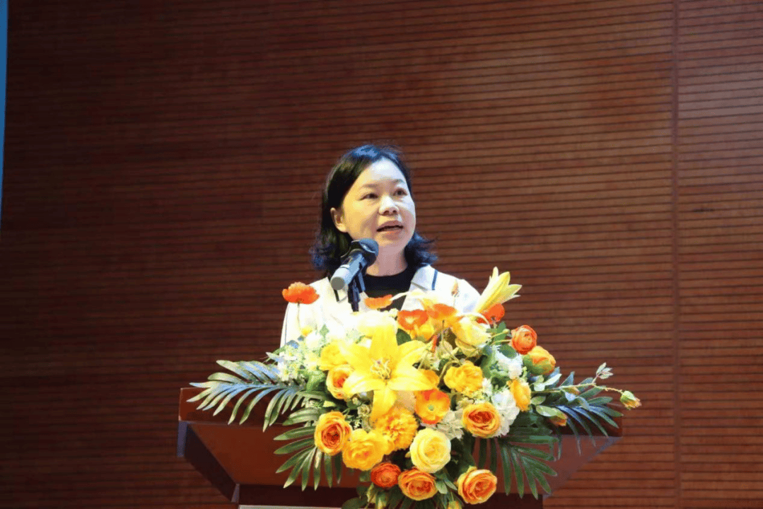 点赞!将“小我”融入“大我”,东莞校长勉励学生找准人生的北极星