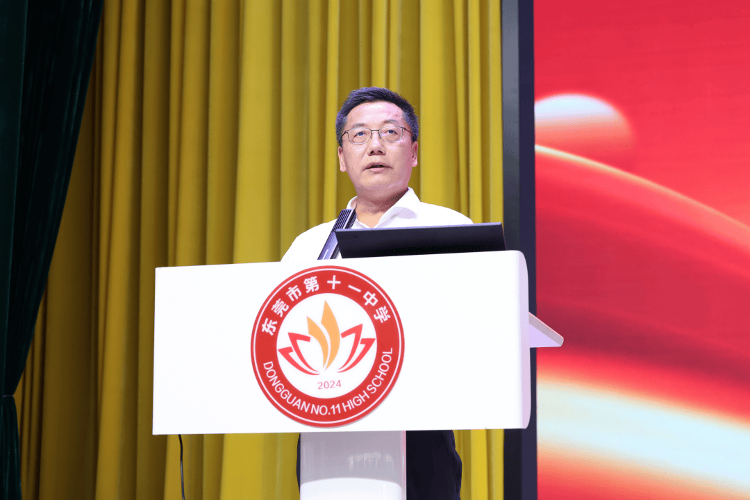 点赞!将“小我”融入“大我”,东莞校长勉励学生找准人生的北极星